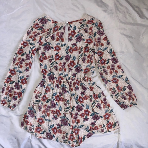 Floral long sleeve romper - Picture 2 of 2